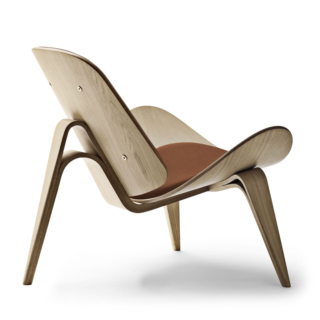CH07 - Shell Chair / Oak oil / Leather Sif 98