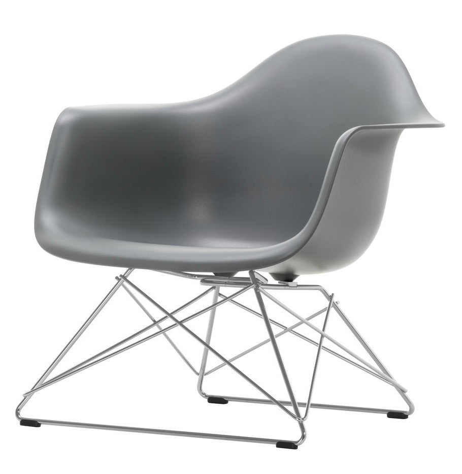 Eames Plastic Chair LAR