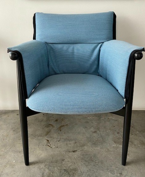 EOO5 - Embrace Armchair / Oak black lacquered / Steelcut Trio 2 733