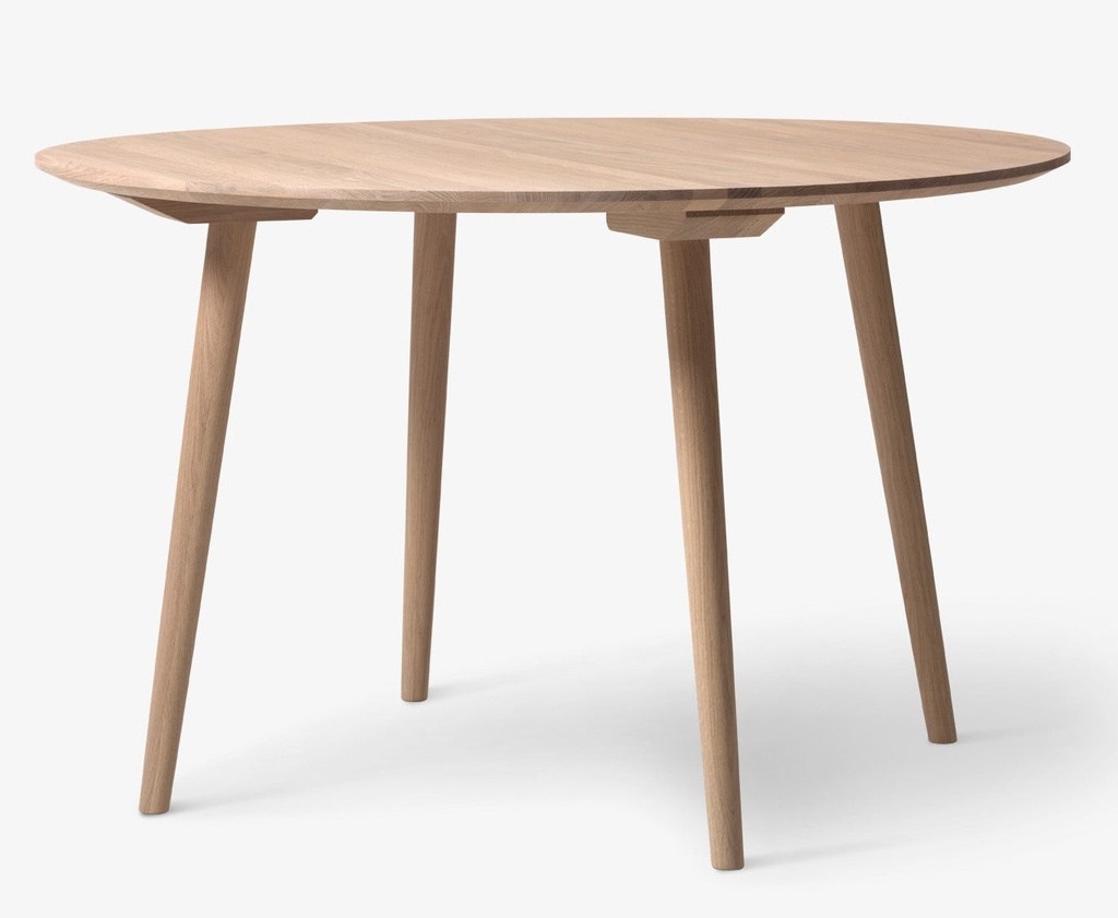 SK4 - In Between dining table