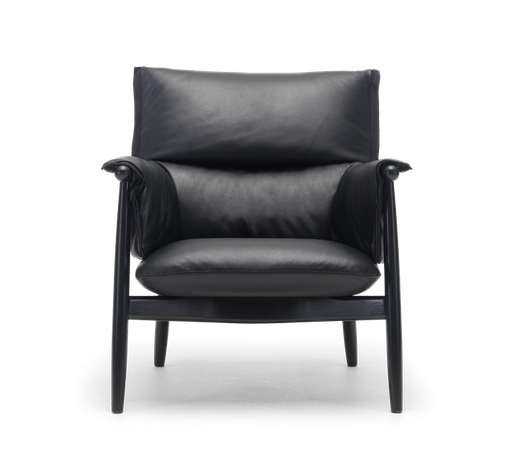 EO15 - Embrace Lounge Chair