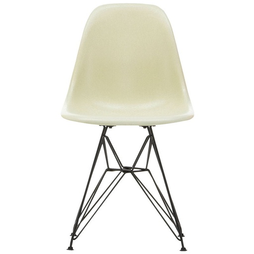 Eames Fiberglass Chair DSR