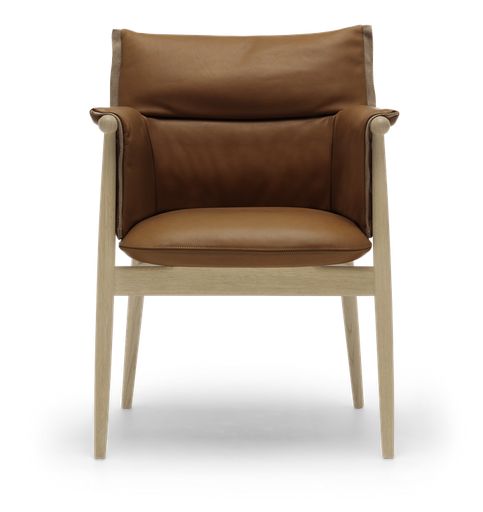 EOO5 - Embrace Armchair