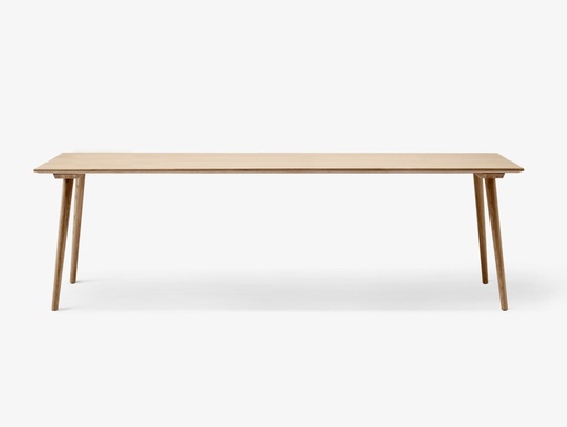 SK6 - In Between dining table