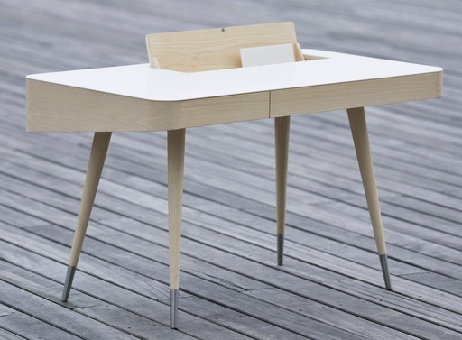 AK 1330 - Desk