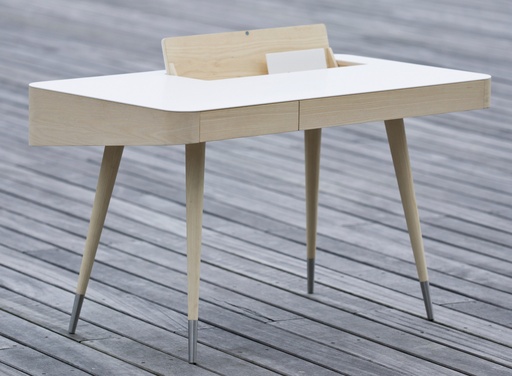 AK 1330 - Desk / Oak
