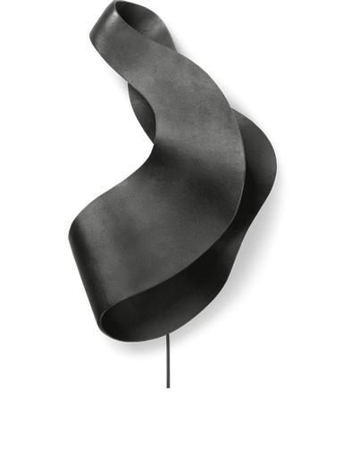 Oyster Wall Lamp / Black